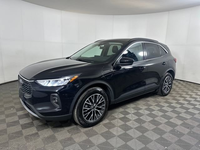 Used 2023 Ford Escape SE image 7