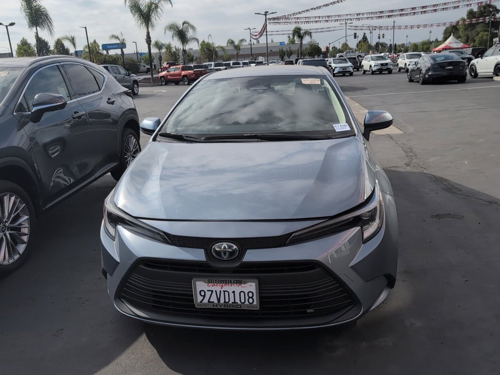 Certified 2023 Toyota Corolla LE FWD image 2