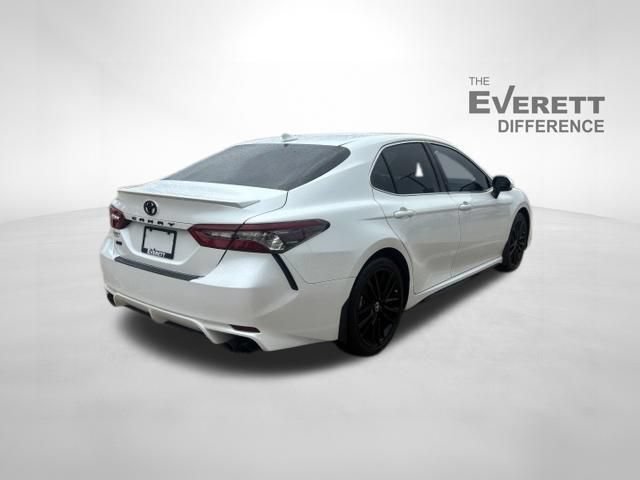 Used 2023 Toyota Camry XSE FWD image 7