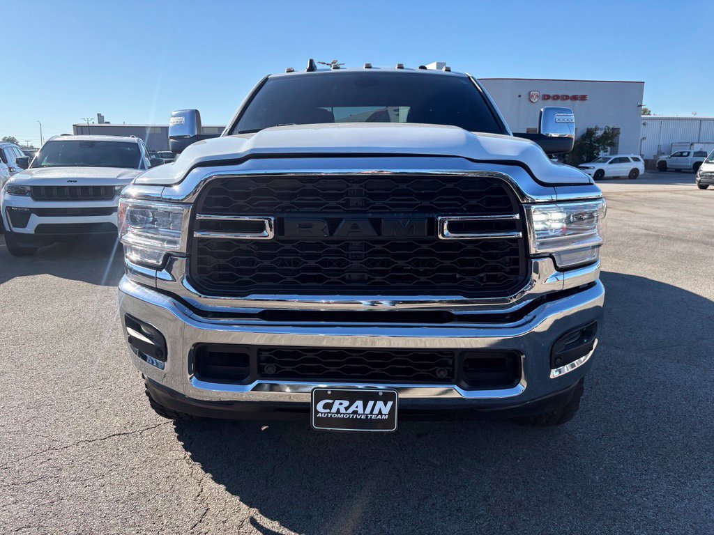 Used 2024 RAM 3500 Limited w/ Towing Technology Group AWD/4WD image 2