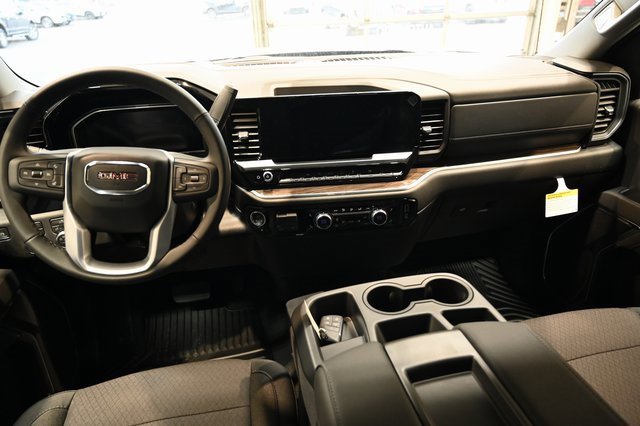 New 2026 GMC Sierra 1500 Elevation image 13