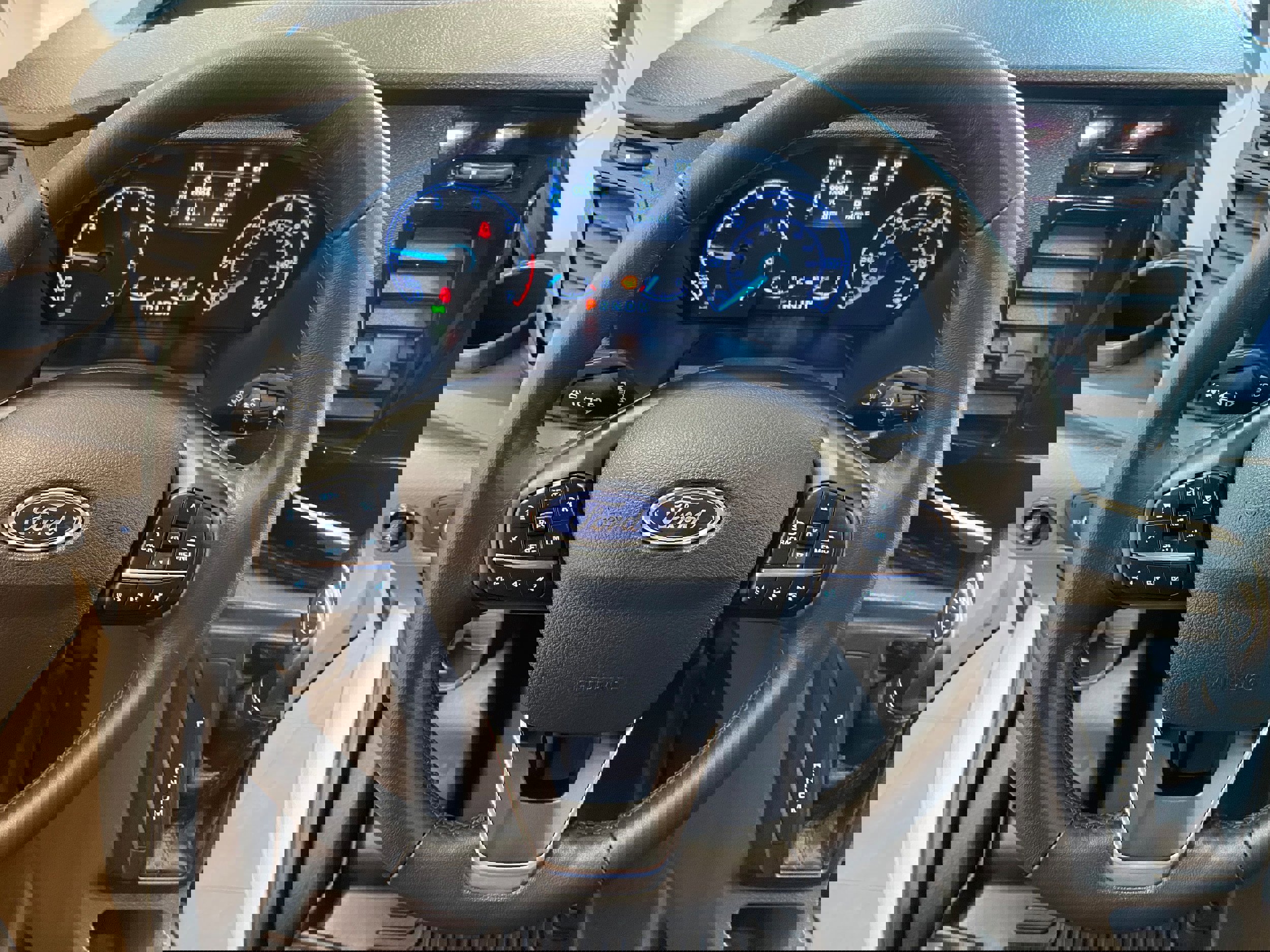 Certified 2025 Ford Transit 350 XLT image 18