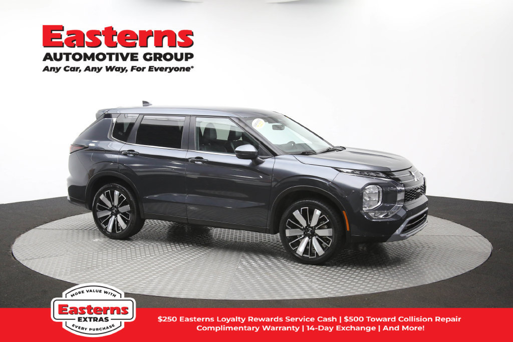 Used 2025 Mitsubishi Outlander SE FWD image 49