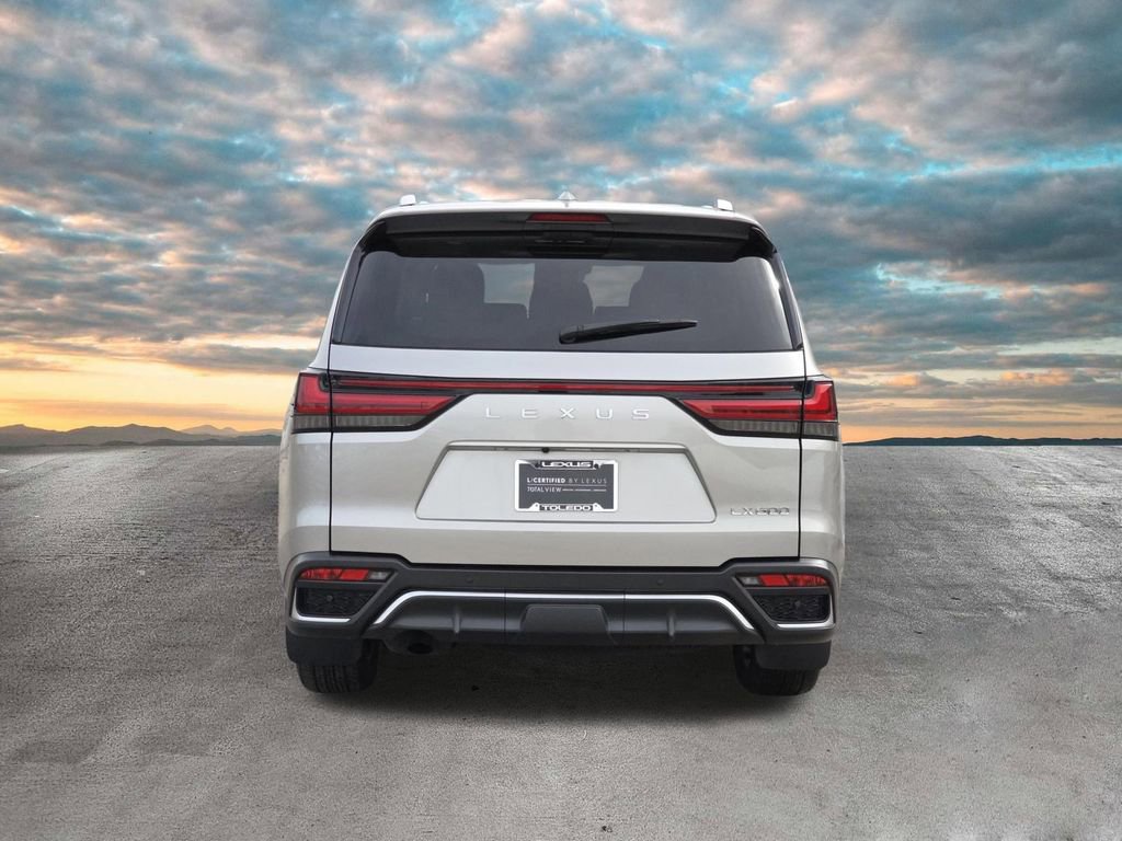 Used 2022 Lexus LX 600 F Sport image 10