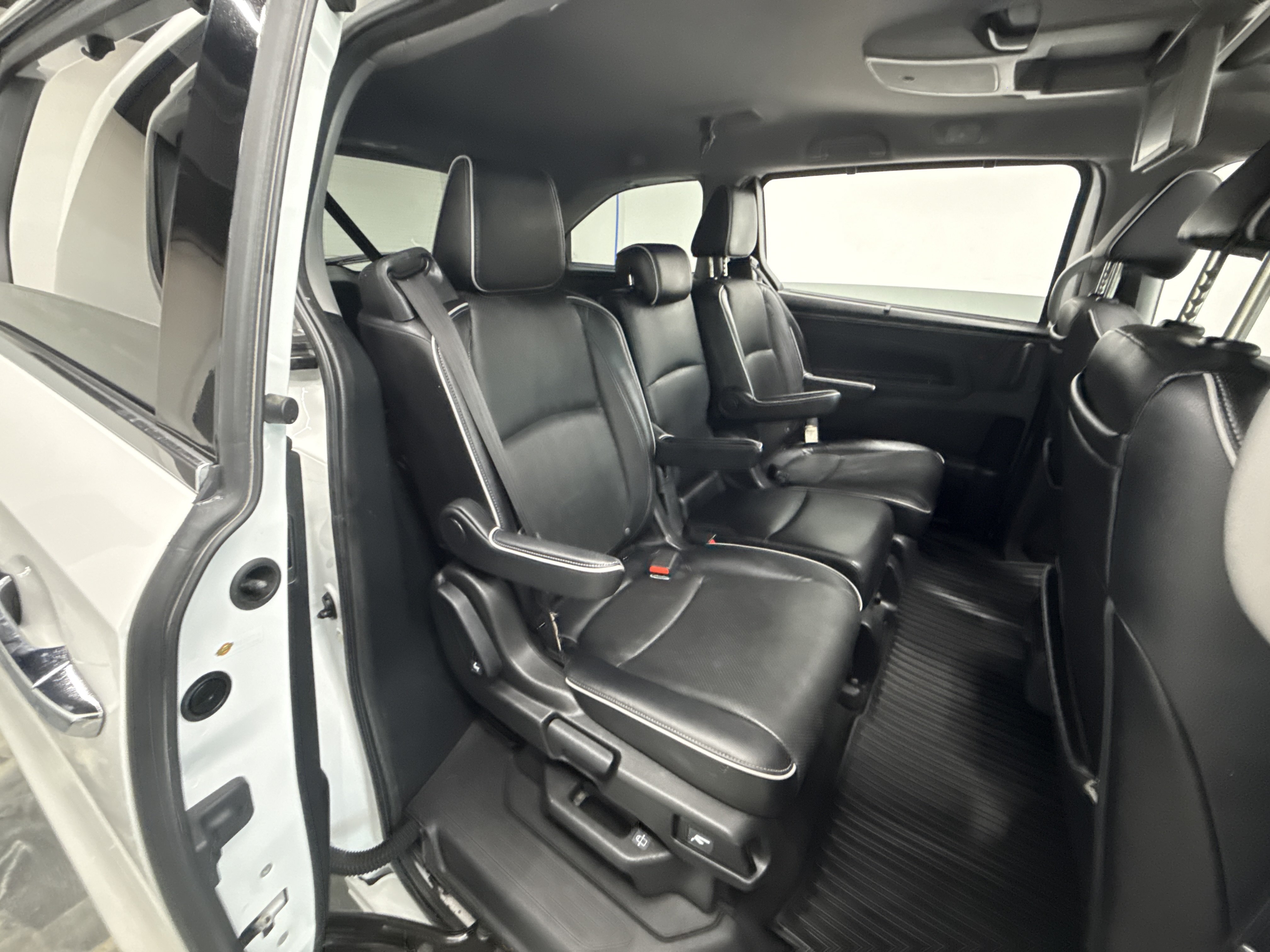 Used 2021 Honda Odyssey Touring image 29