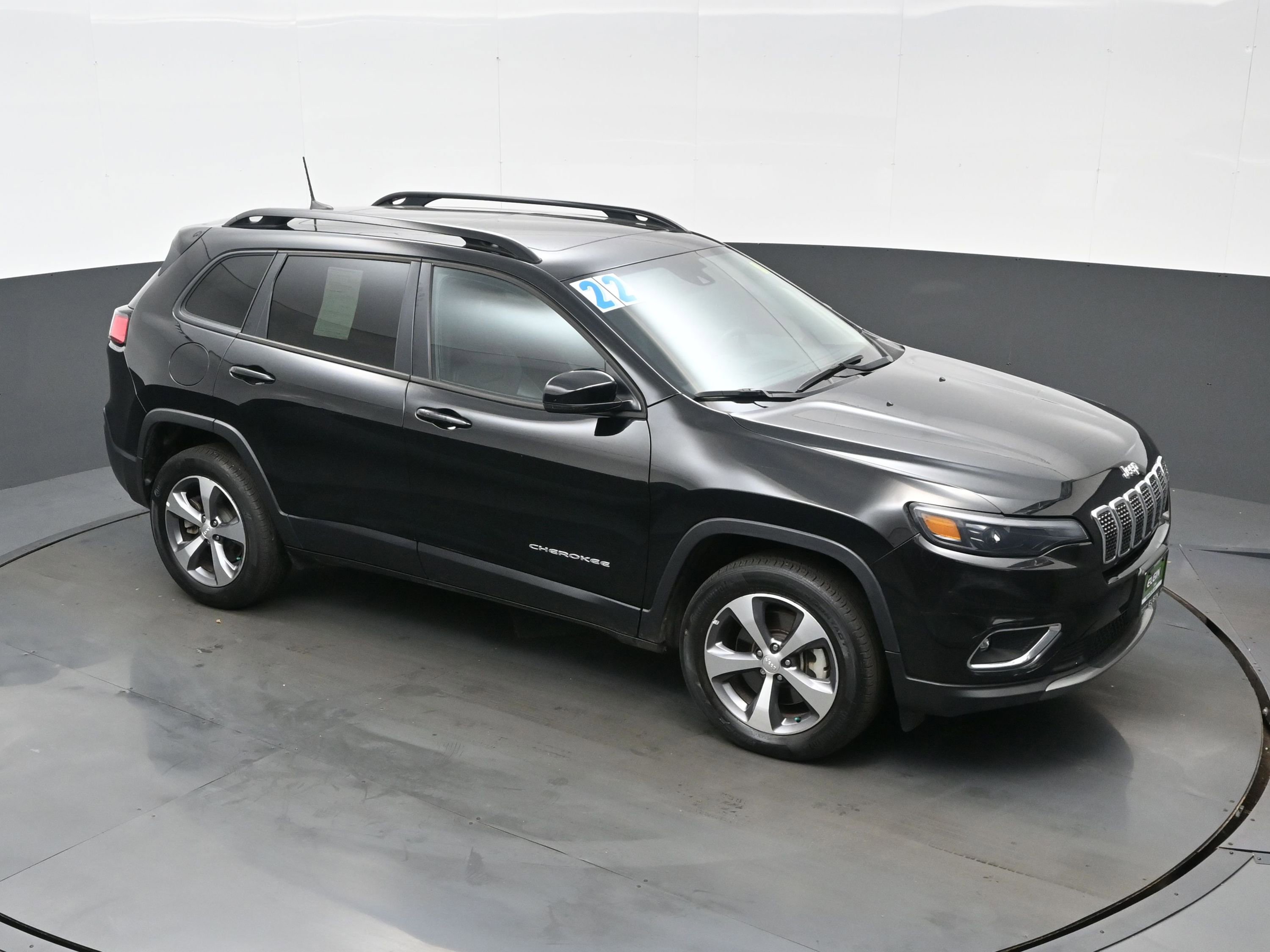 Used 2022 Jeep Cherokee Limited image 41
