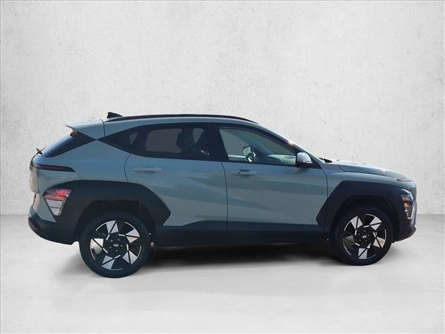 Used 2025 Hyundai Kona SEL AWD/4WD image 4