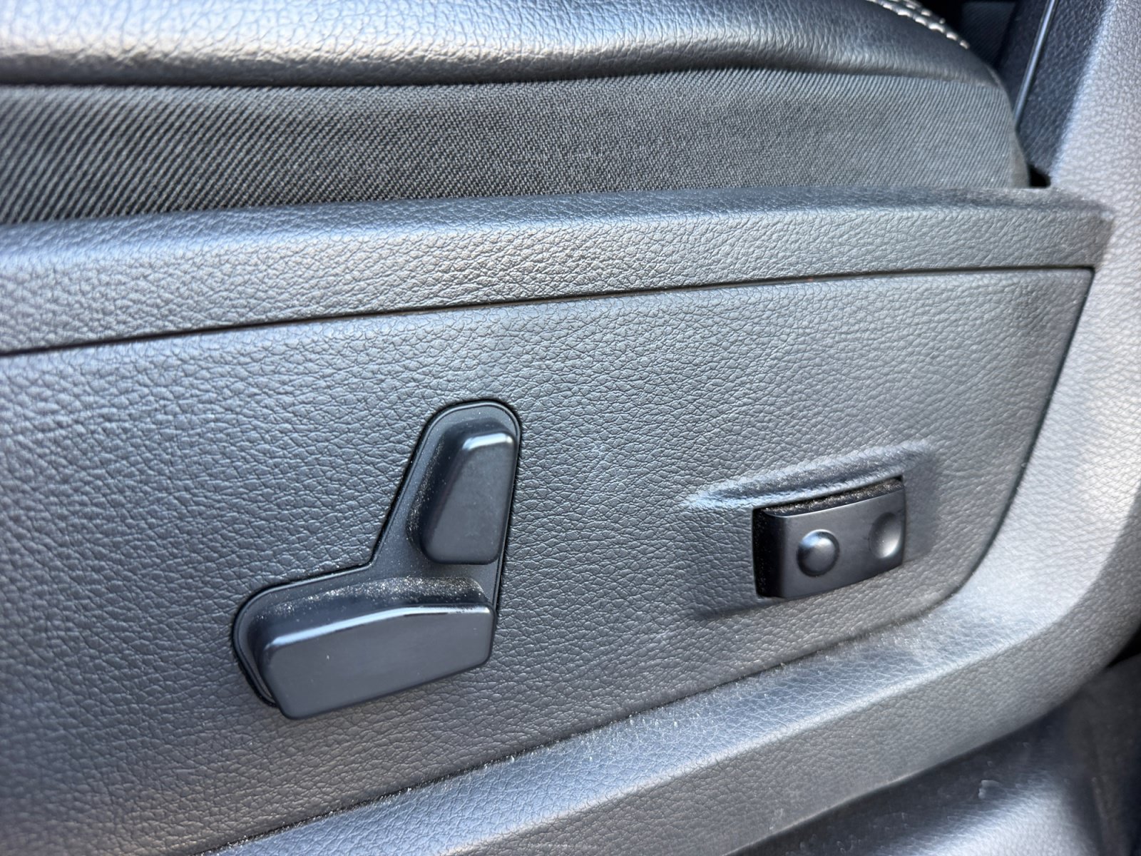 Used 2024 RAM 2500 Laramie AWD/4WD image 14
