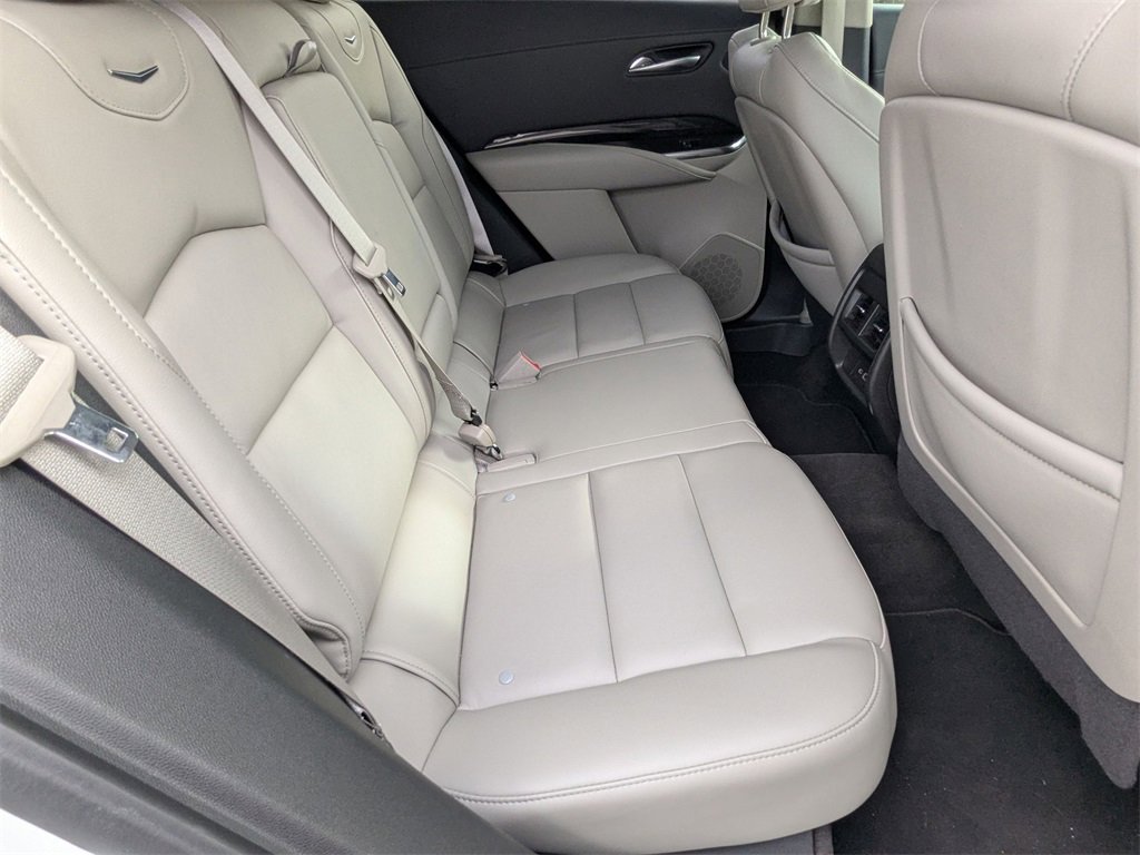 Used 2022 Cadillac XT4 Premium Luxury w/ Enhanced Visibility Package image 19