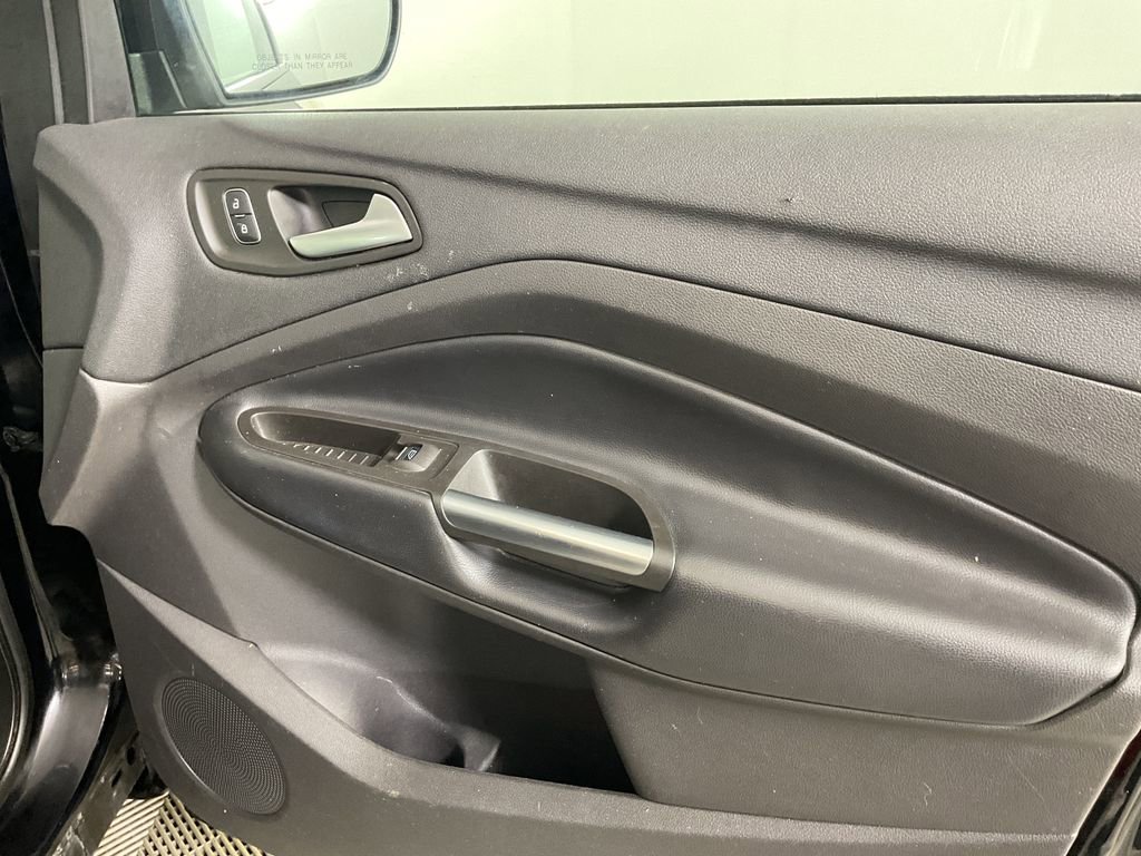 Used 2019 Ford Escape Titanium AWD/4WD image 23