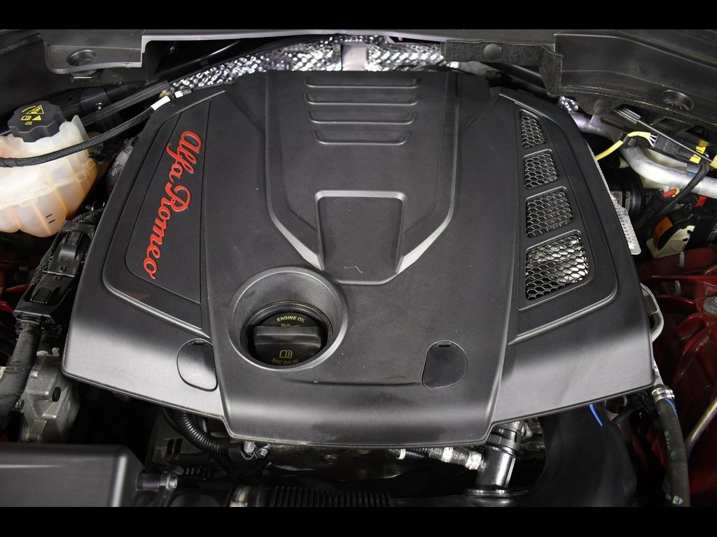 Used 2022 Alfa Romeo Stelvio Ti image 21