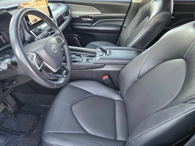 Certified 2025 Toyota Grand Highlander AWD image 18