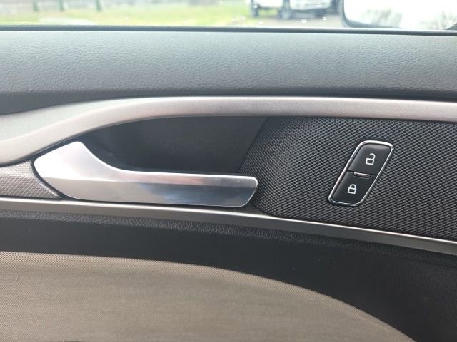 Used 2018 Ford Fusion S FWD image 19