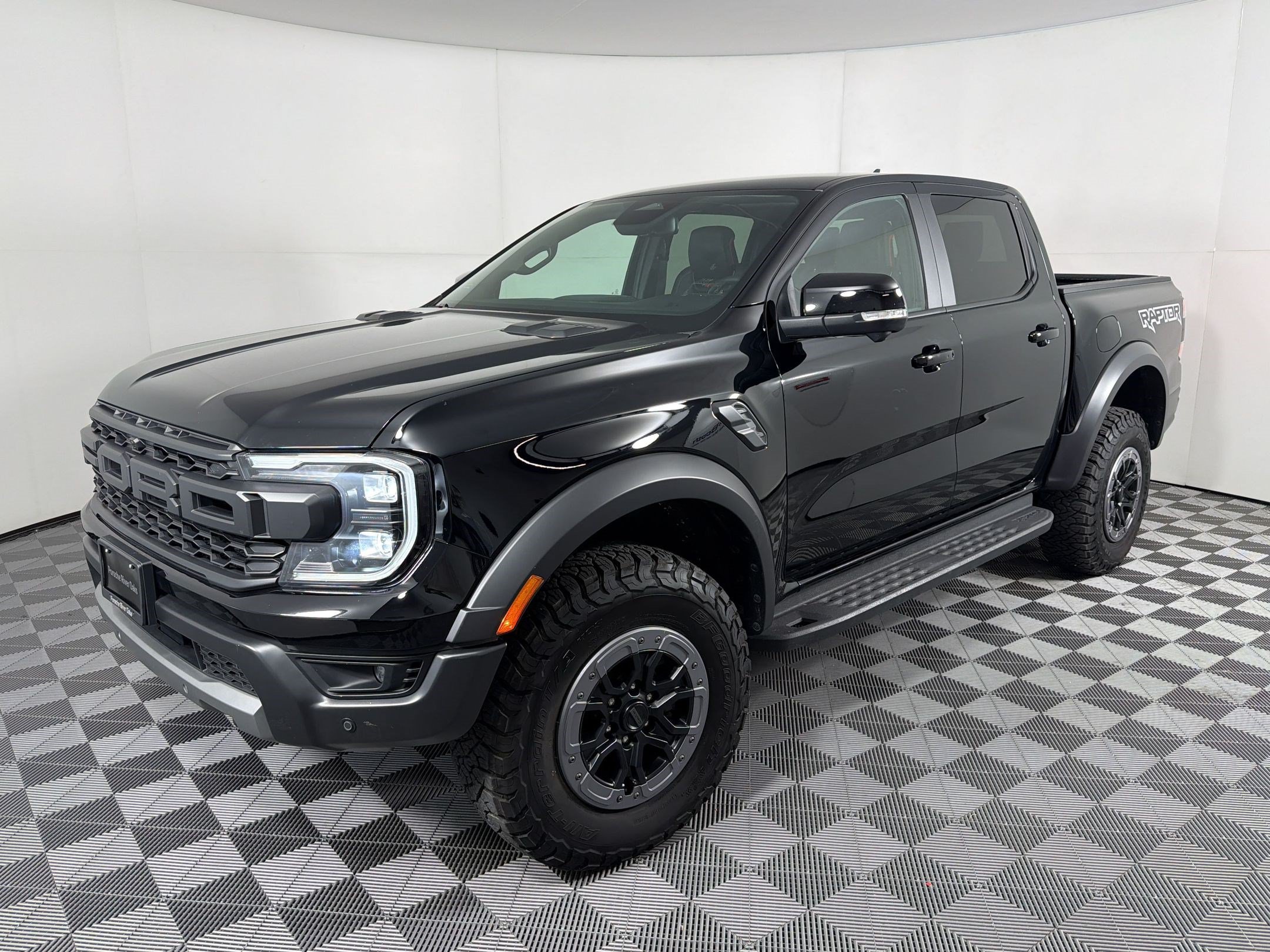 Used 2025 Ford Ranger Raptor AWD/4WD image 1