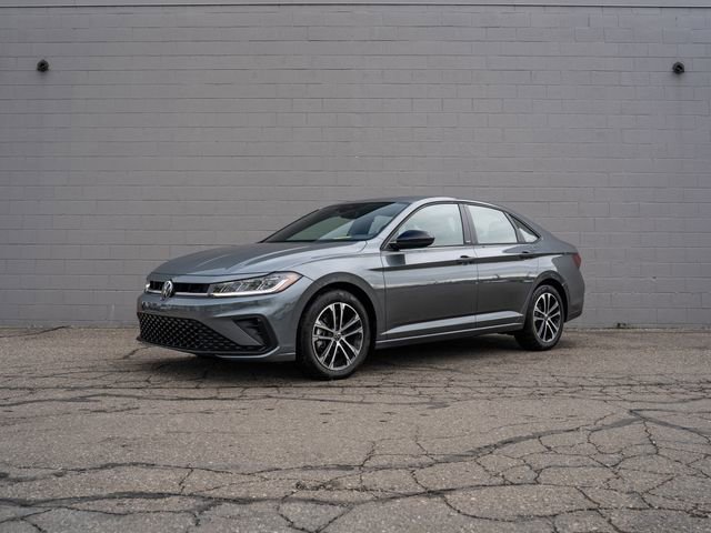 Used 2025 Volkswagen Jetta Sport FWD video 1