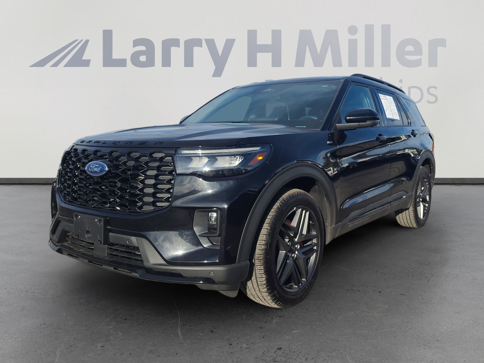 Used 2025 Ford Explorer ST-Line w/ ST-Line Street Pack