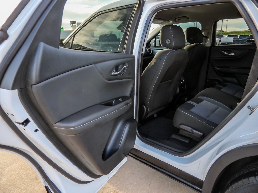 Used 2023 Chevrolet Blazer LT FWD image 21