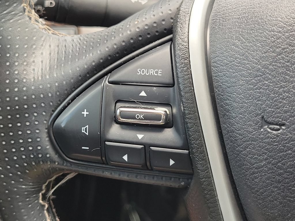 Used 2017 Nissan Maxima Platinum FWD image 32