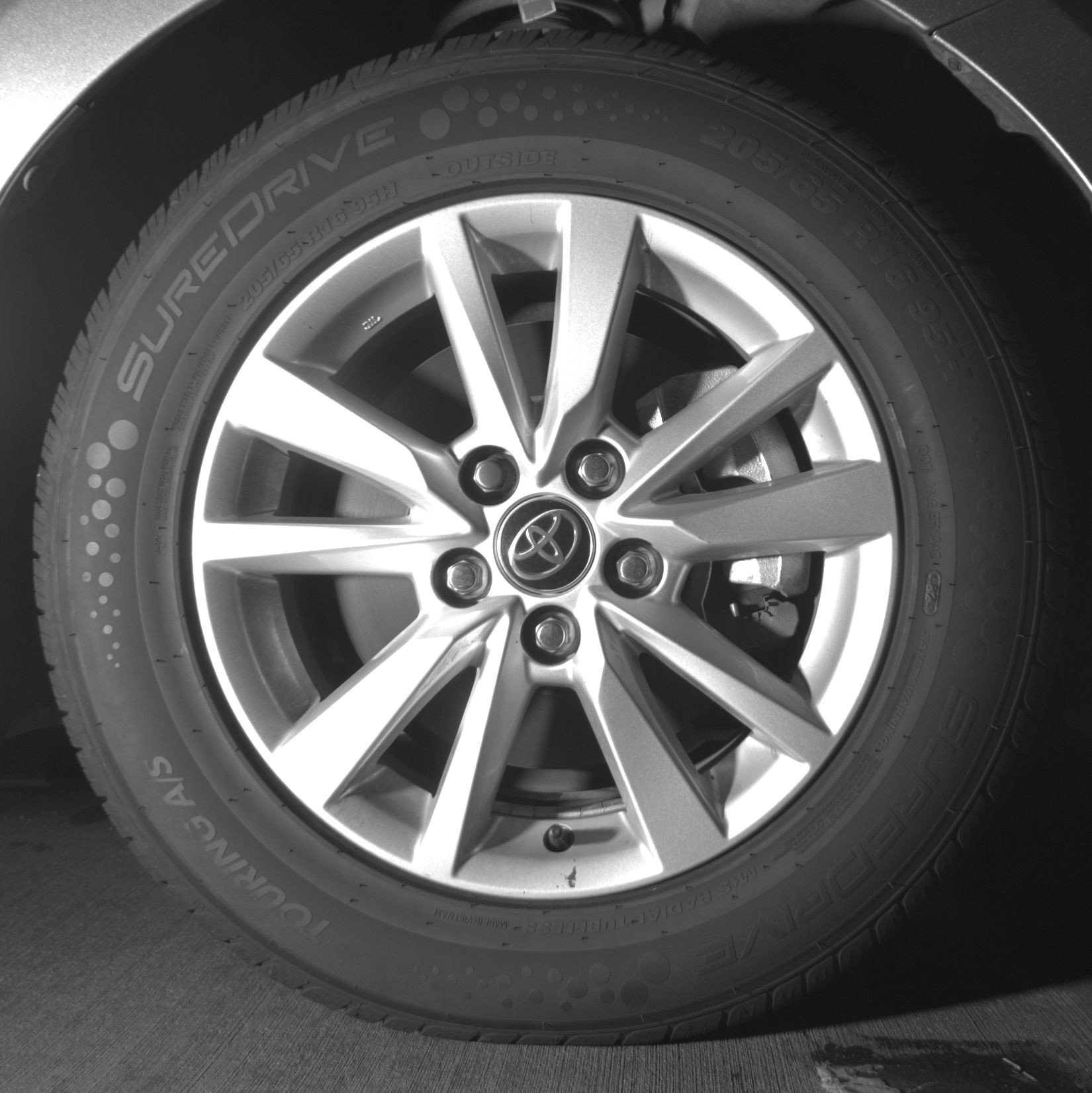 Used 2025 Toyota Camry LE FWD image 13