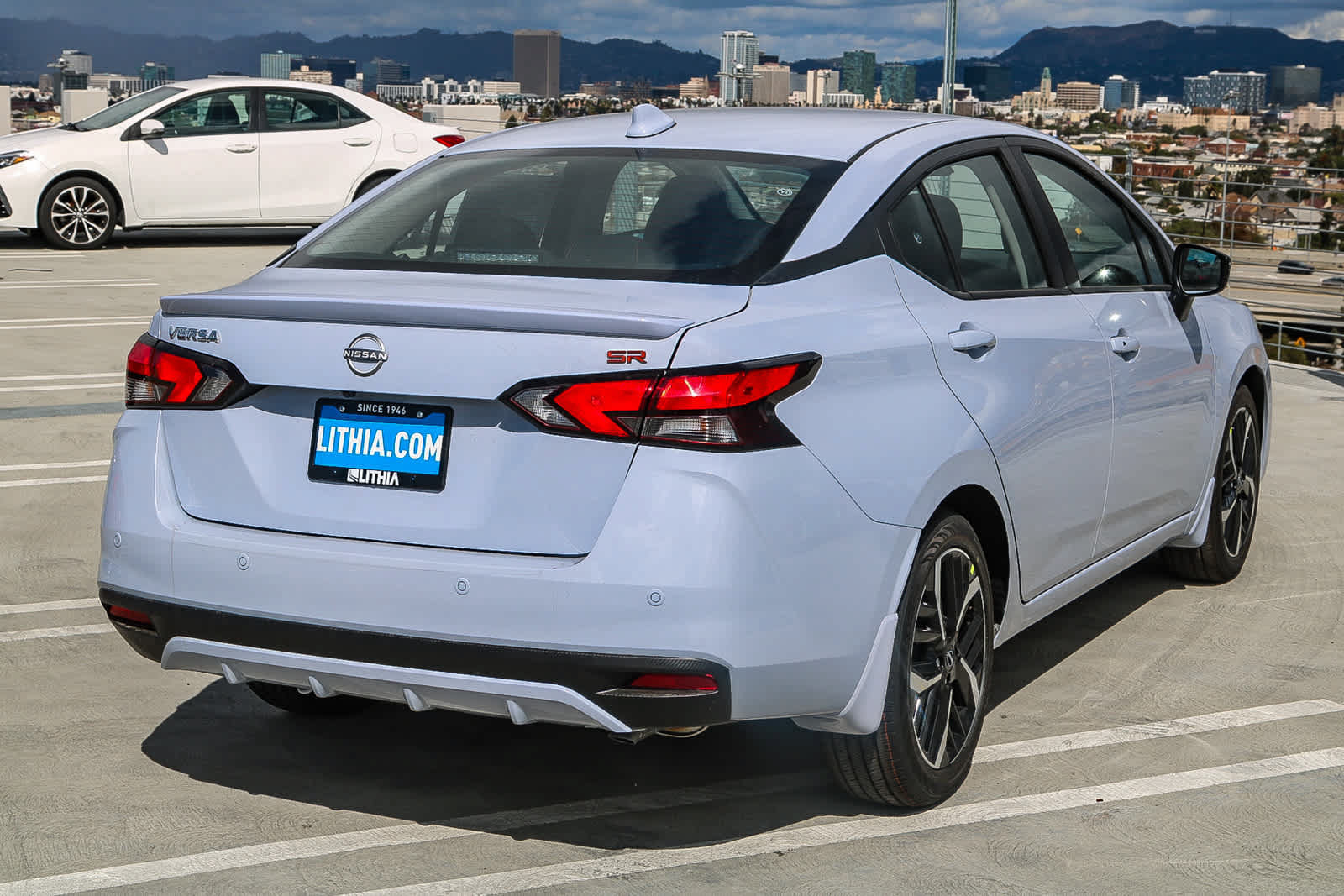 New 2025 Nissan Versa SR w/ Trunk Package FWD image 6