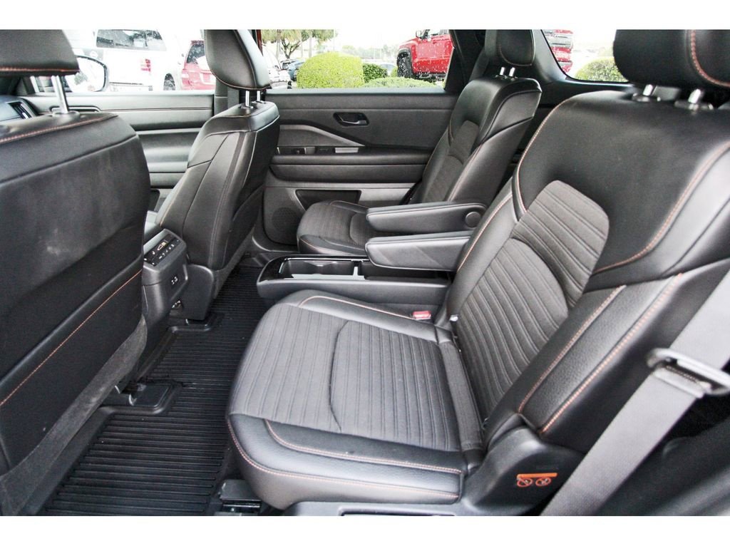 Used 2024 Nissan Pathfinder Rock Creek image 7