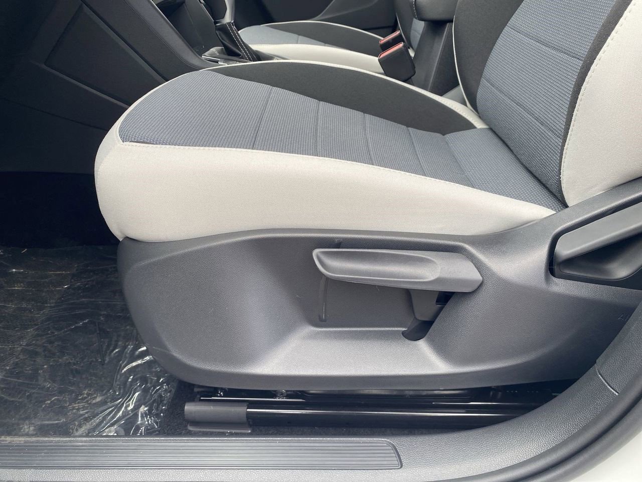 New 2026 Volkswagen Taos S image 16