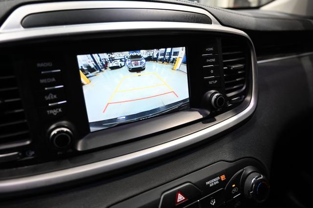 Used 2019 Kia Sorento LX image 20