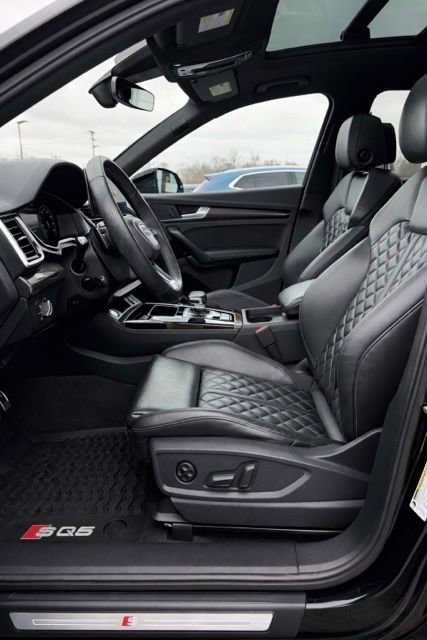 Used 2023 Audi SQ5 Premium Plus w/ Premium Plus Package image 11