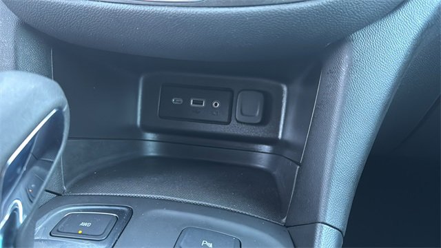 Used 2024 Chevrolet Equinox LT image 20