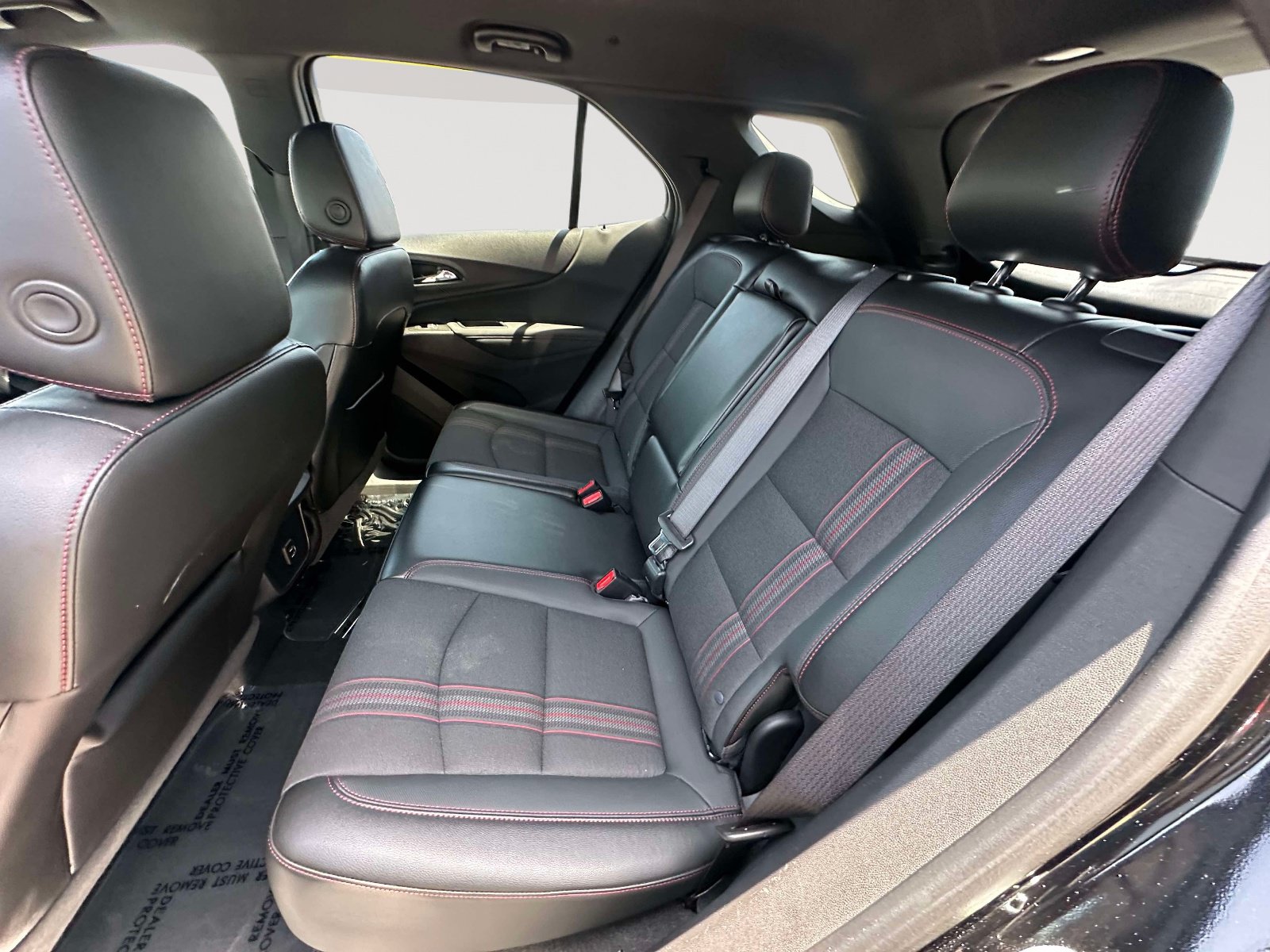 Used 2023 Chevrolet Equinox RS w/ LPO, Floor Liner Package FWD image 31