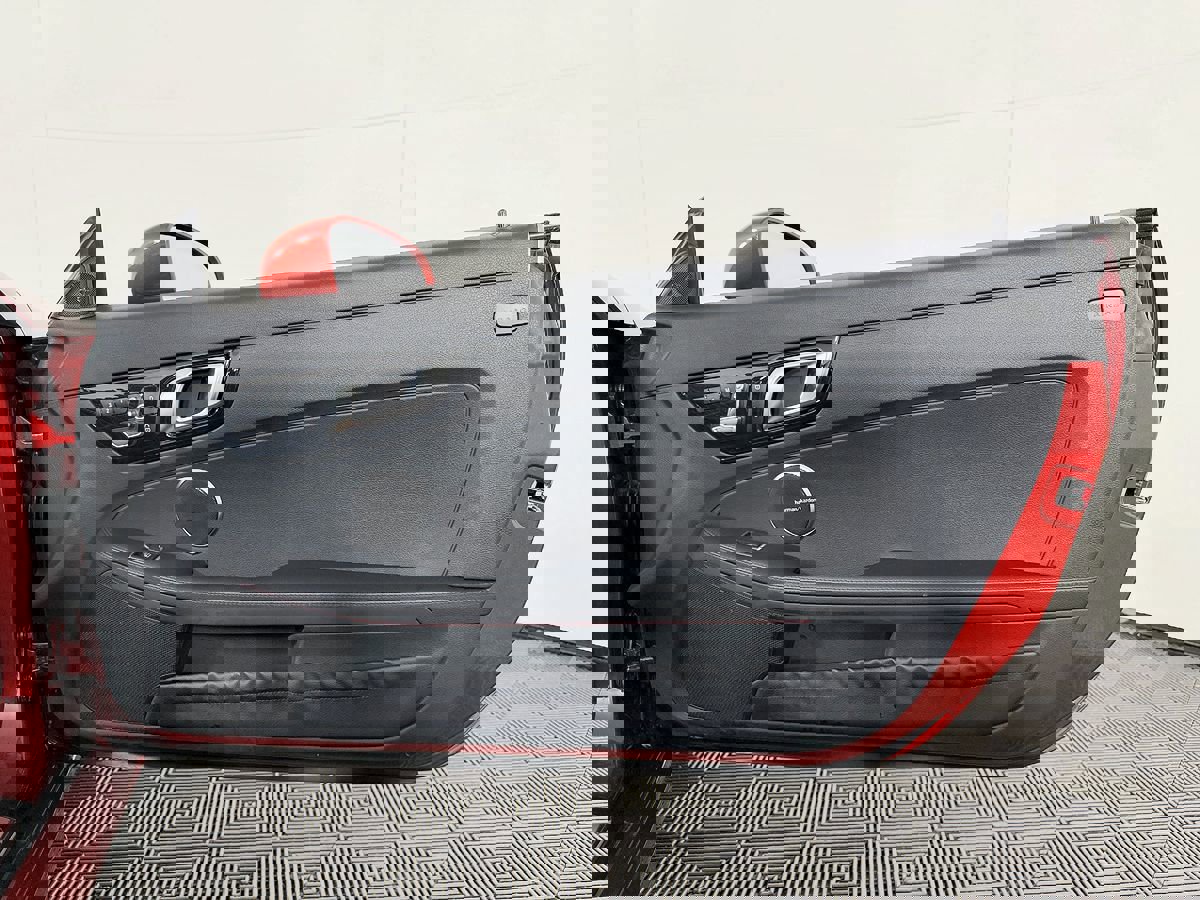 Used 2019 Mercedes-Benz SLC 300 image 37