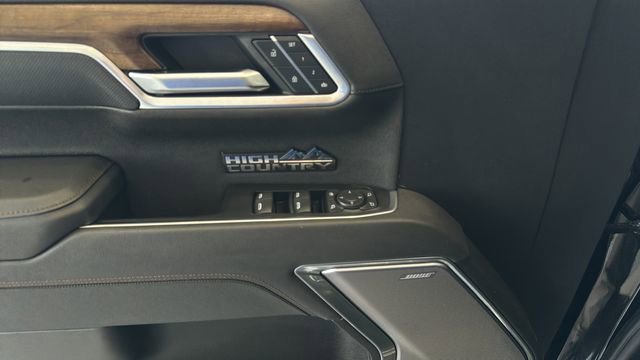 Used 2025 Chevrolet Silverado 1500 High Country w/ Technology Package image 10