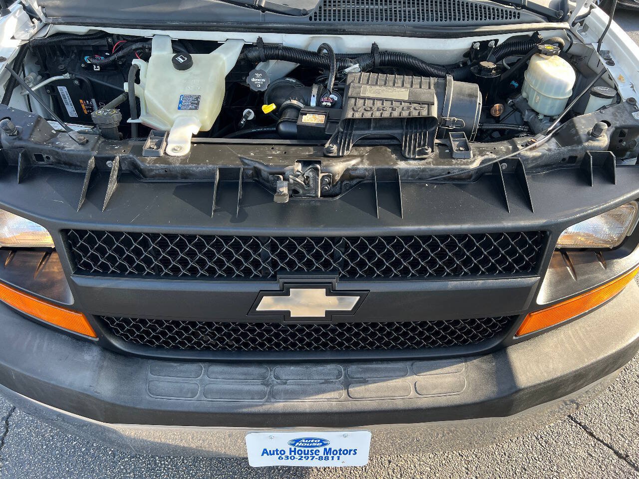 Used 2014 Chevrolet Express 2500 w/ Cold Climate Package RWD image 36
