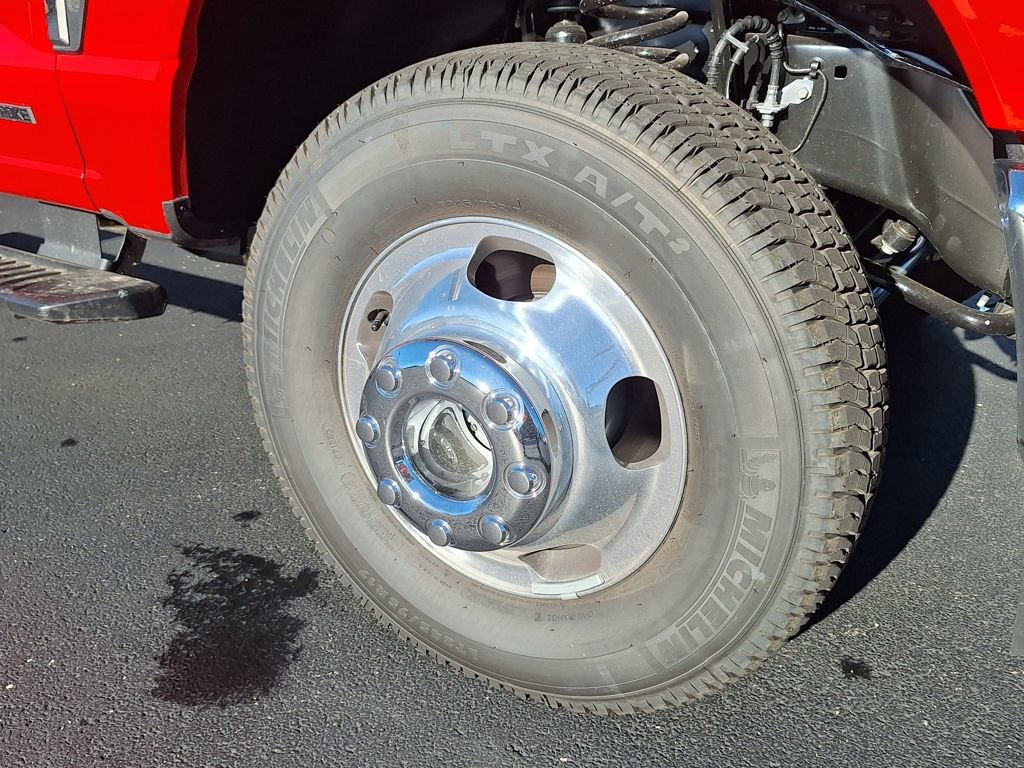 New 2026 Ford F350 XL w/ XL Chrome Package image 20