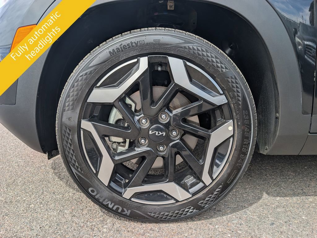 Certified 2025 Kia Seltos SX w/ SX Sunroof Package AWD/4WD image 13