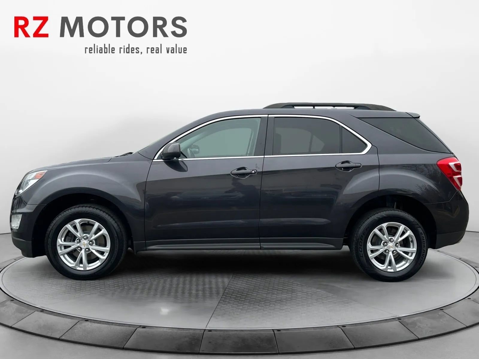 Used 2016 Chevrolet Equinox LT w/ Convenience Package image 2