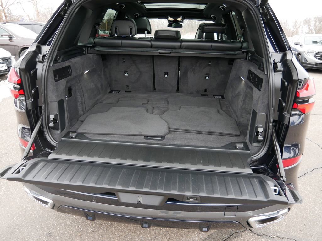 Used 2026 BMW X5 xDrive40i image 10