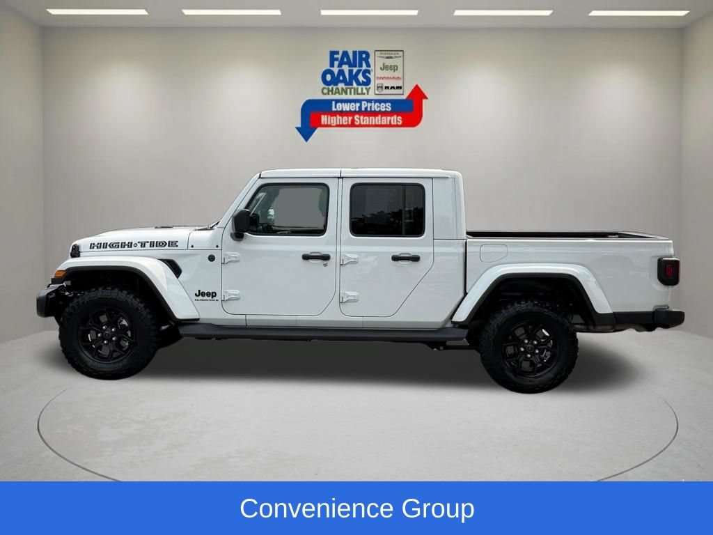 Certified 2025 Jeep Gladiator Sport AWD/4WD image 12