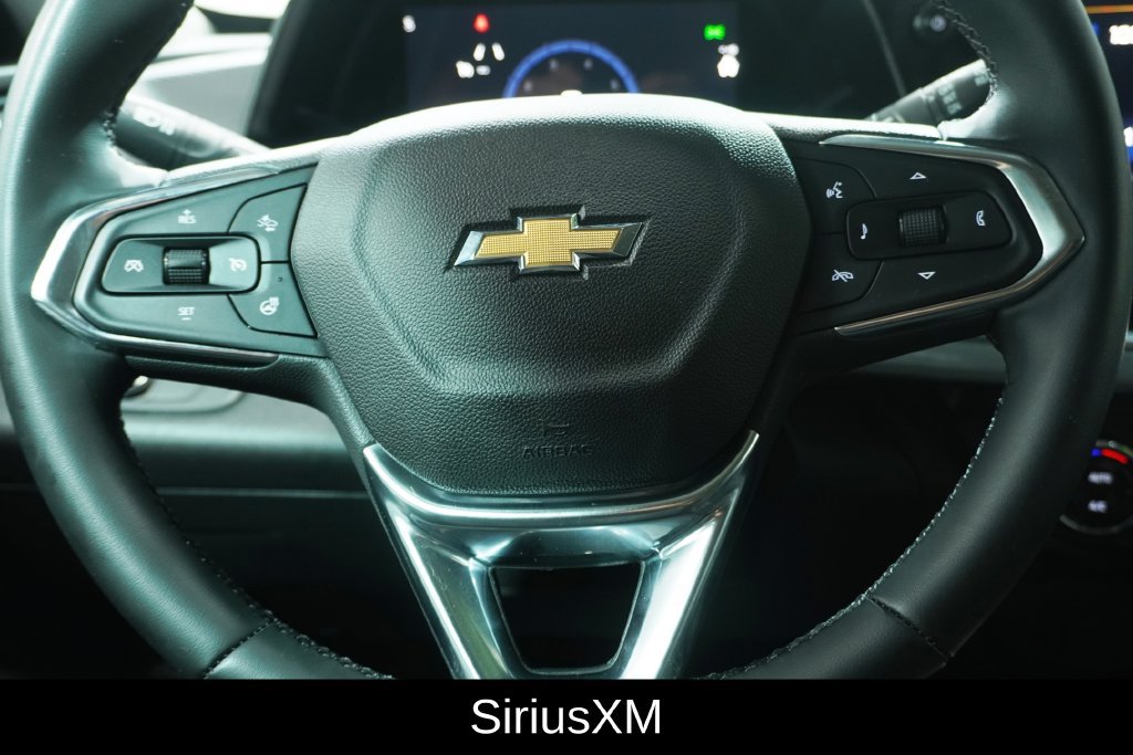 Used 2024 Chevrolet Trax LT w/ LT Convenience Package FWD image 4