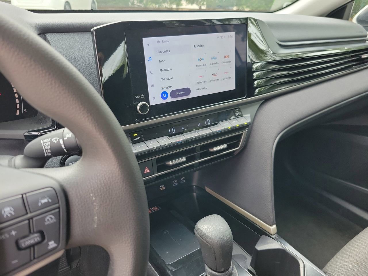 Used 2025 Toyota Camry LE FWD image 23