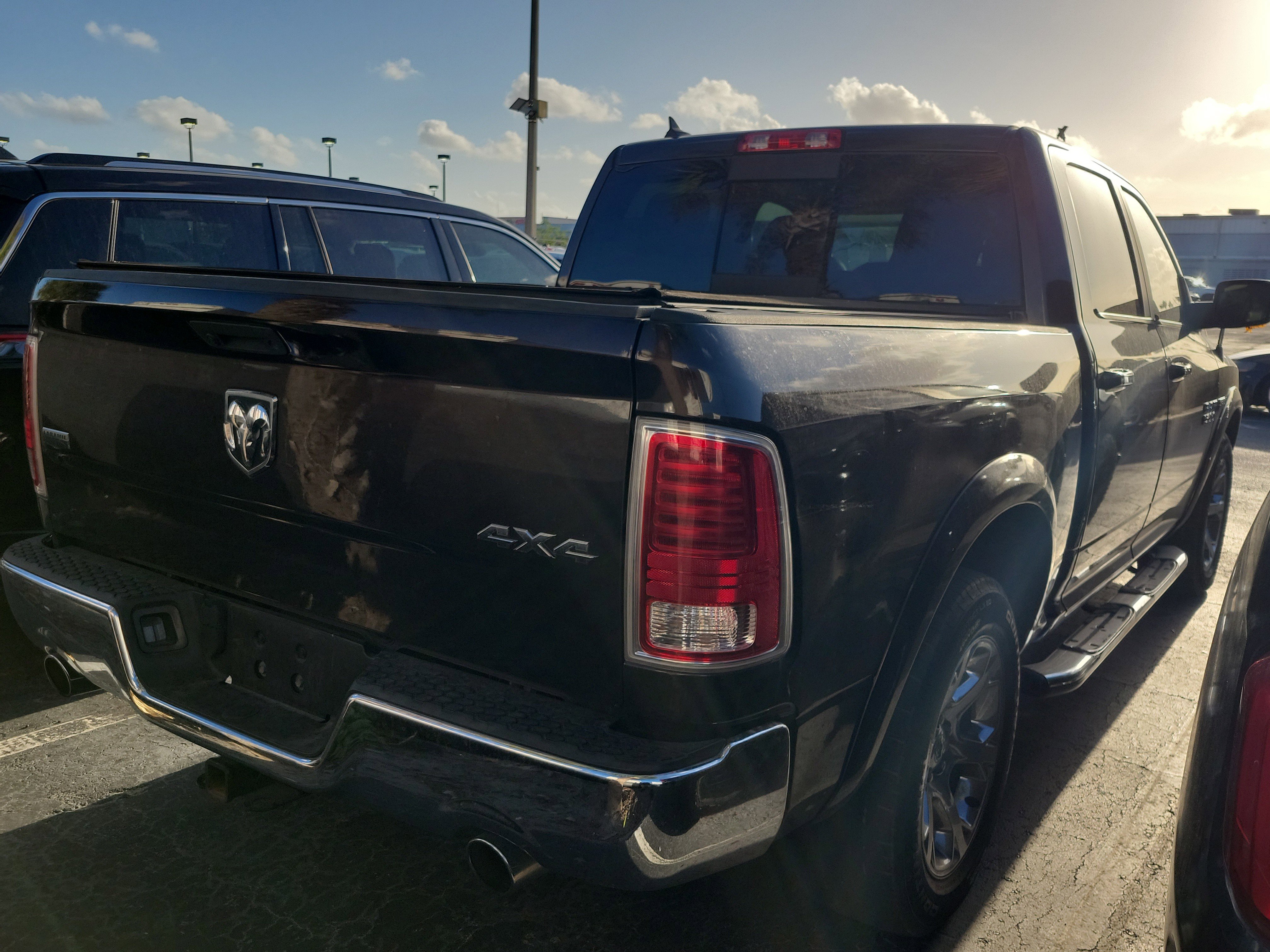 Used 2017 RAM 1500 Laramie w/ Convenience Group image 4