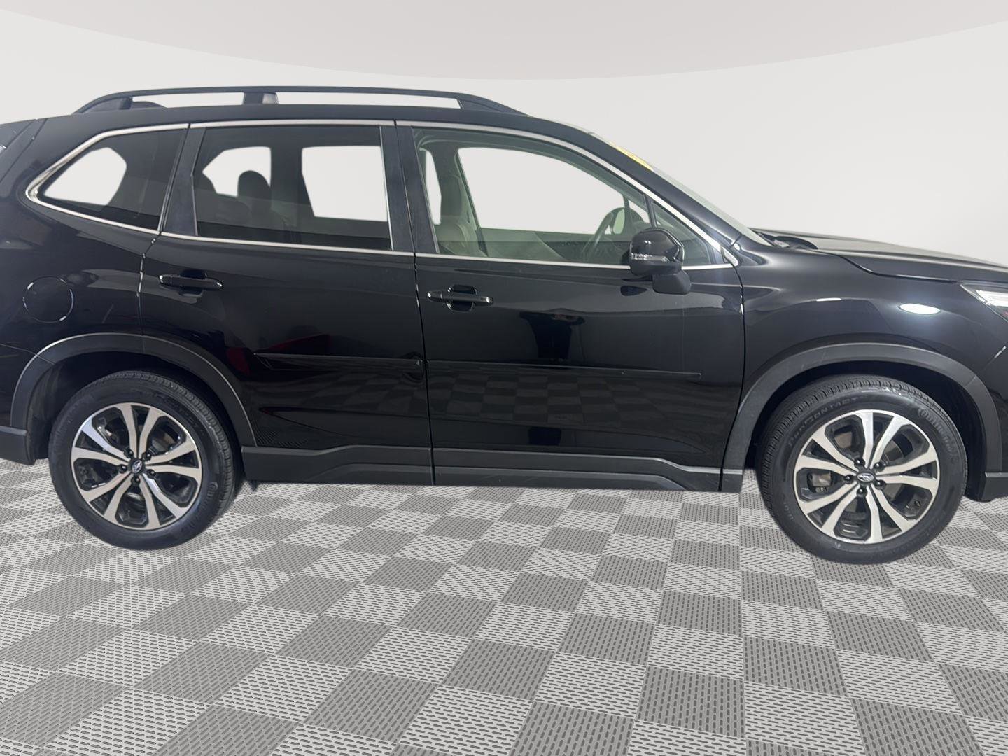 Used 2021 Subaru Forester Limited image 4
