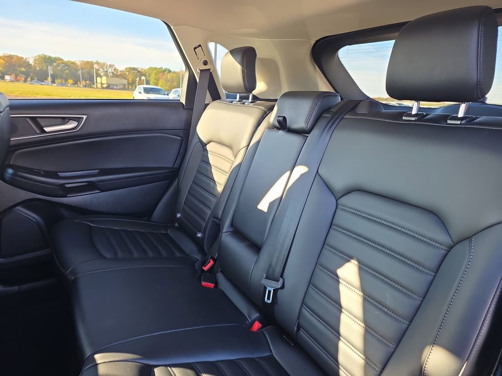 Used 2023 Ford Edge SEL w/ Convenience Package image 30