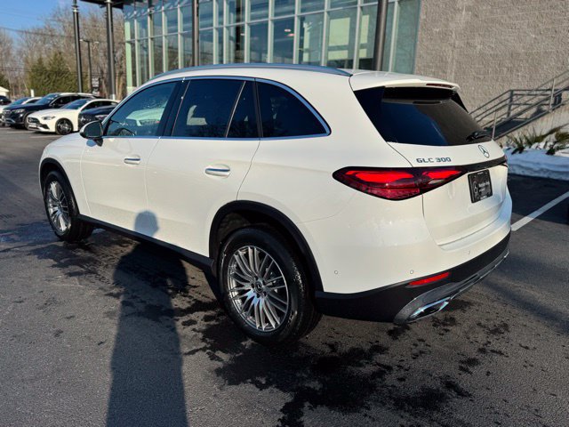 Used 2026 Mercedes-Benz GLC 300 4MATIC image 5