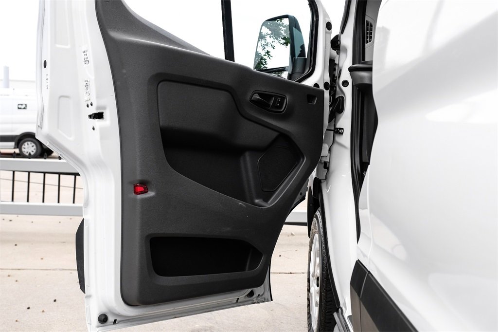 Used 2021 Ford Transit 350 XLT image 41