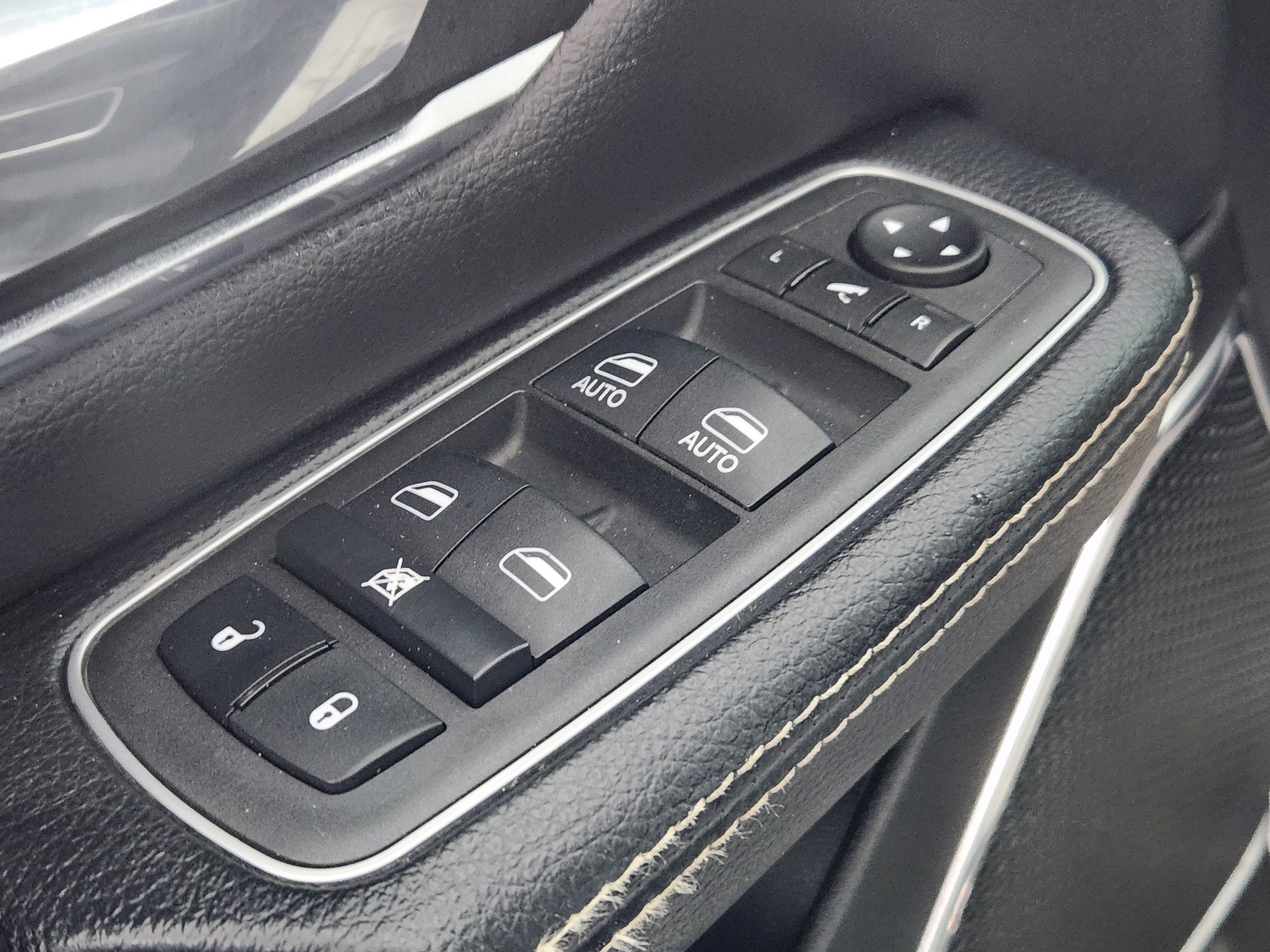 Used 2022 RAM 1500 Laramie image 14