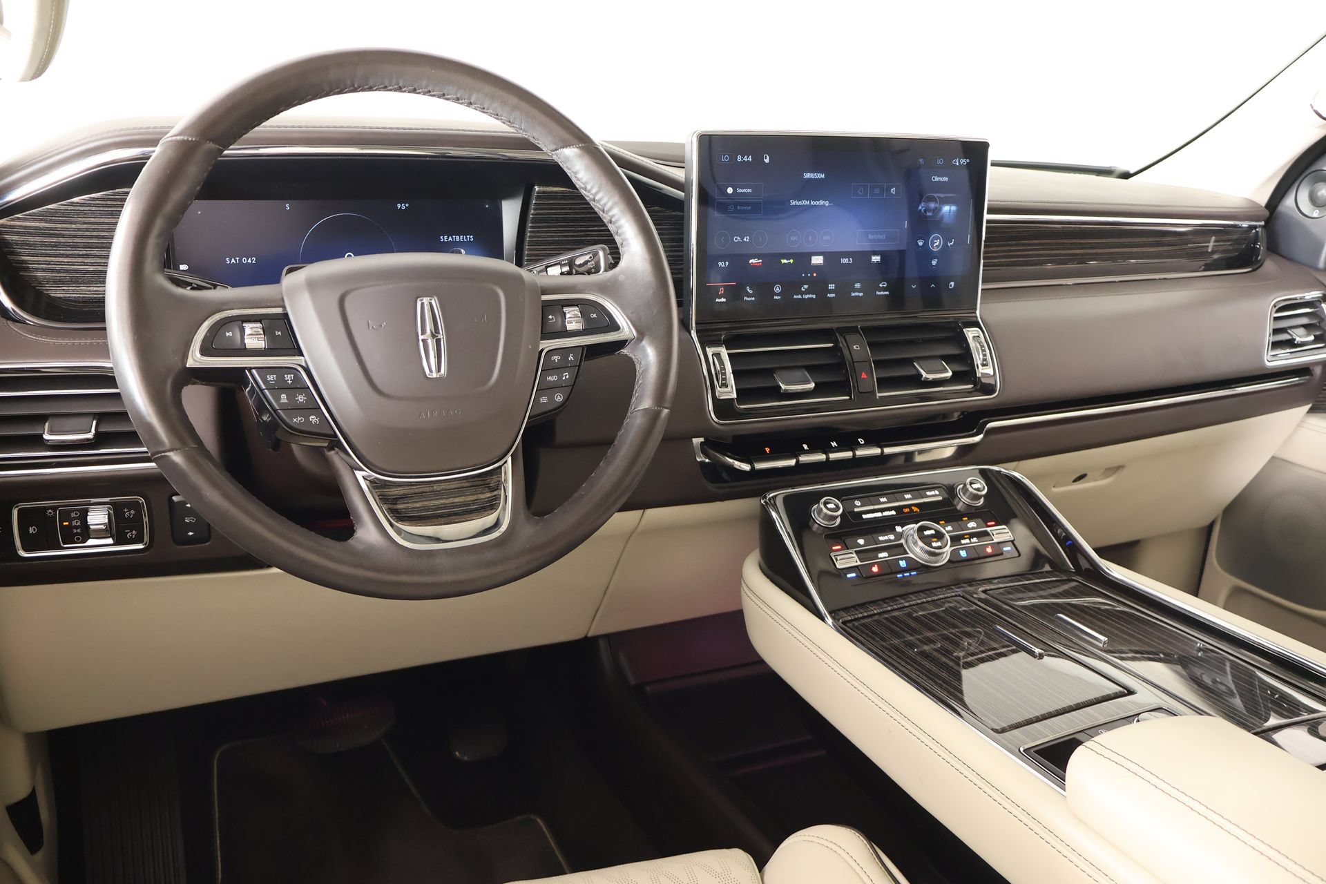 Used 2024 Lincoln Navigator Black Label AWD/4WD image 2