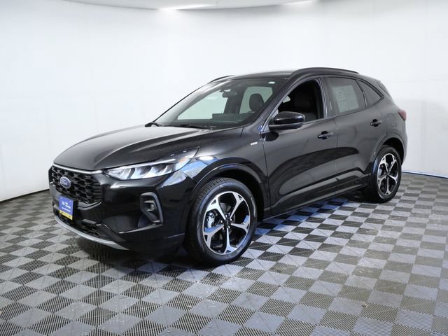 Certified 2023 Ford Escape ST-Line Select w/ Tech Pack #2 AWD/4WD image 5