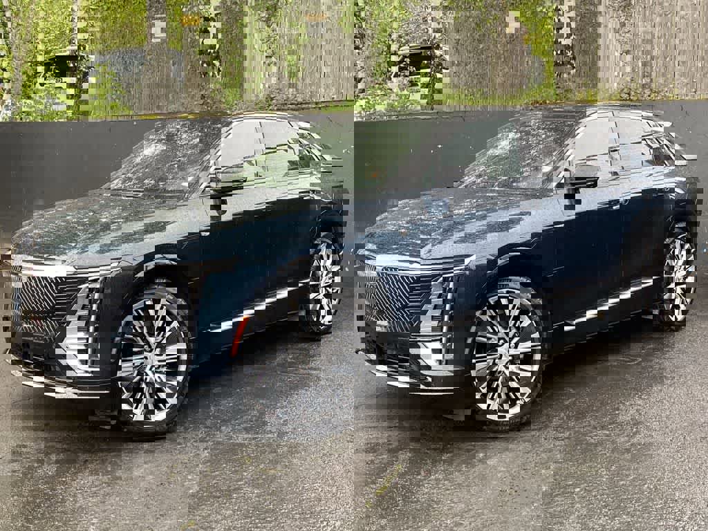 Certified 2025 Cadillac Lyriq Luxury w/ Nappa Leather Package image 1