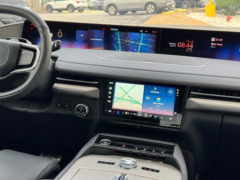 New 2025 Lincoln Navigator Reserve w/ Jet Appearance Package image 17